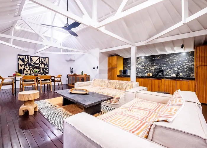 Beachfront 2Bdrs Private Villa - Bingin